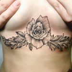 rózsa tetoválás női mellkas, rose tattoo women chest