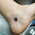 kutya tappancs bokán tetoválás, dog paw ankle tattoo