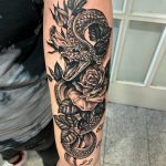 rózsa kígyó virágpk tetoválás, rose snake blossom tattoo