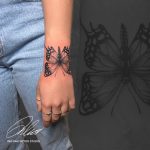 pillangó csukló tetoválás Budapest, butterfly wrist tattoo Budapest